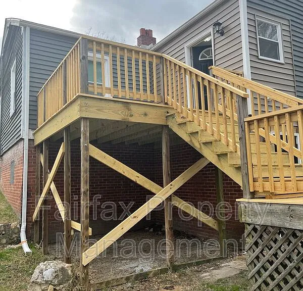 1212 N Miami Blvd — Photo 23