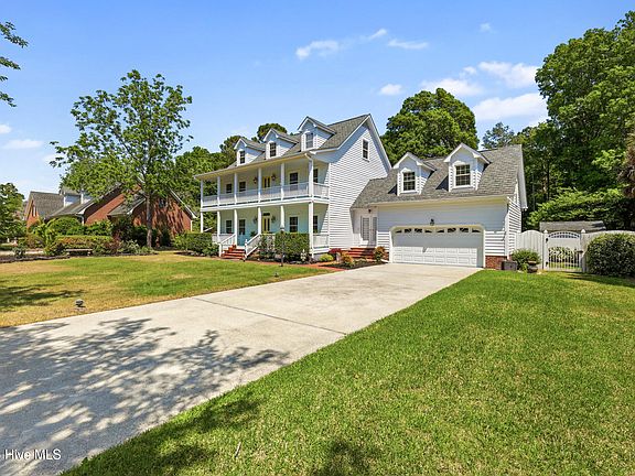 3rd image of 1422 Bexley Drive
