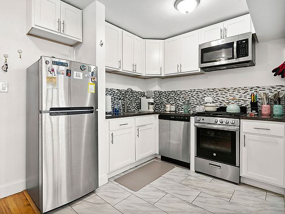 2nd image of 720 E 32nd St APT A7