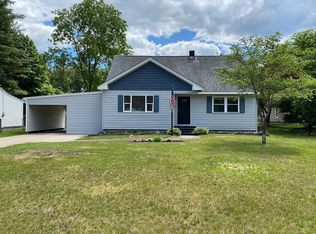 4 Barber Ave, Queensbury, NY 12804