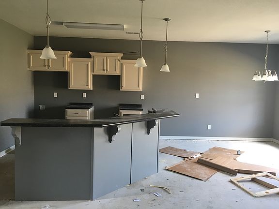 3rd image of 838 Boulevard Orleans St