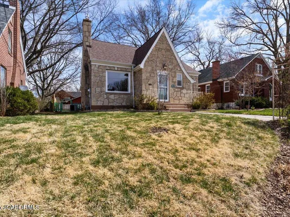 106 Douglas Dr, Jefferson City, MO 65109