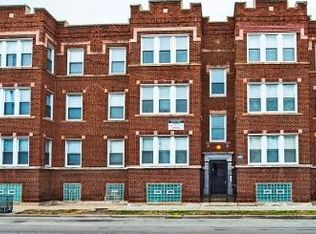 7053 S Saint Lawrence Ave #3, Chicago, IL 60637