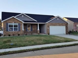 1413 Winchester Grove Ct, O'Fallon, IL 62269