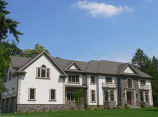 2 Stratford Ct, Warren, NJ 07059