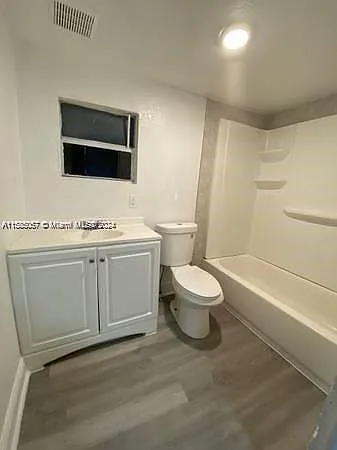 427 N 14th St — Photo 10