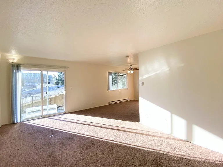 Fairmont Villa — Photo 48