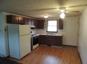 717 Harmony Baptist Rd, New Castle, PA