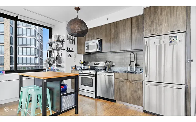 Rented by Douglas Elliman | media 39