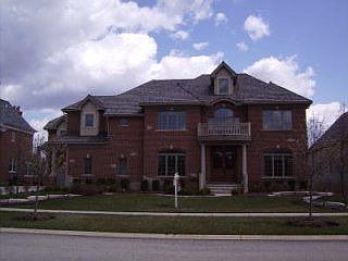 1st image of 220 Claremont Dr
