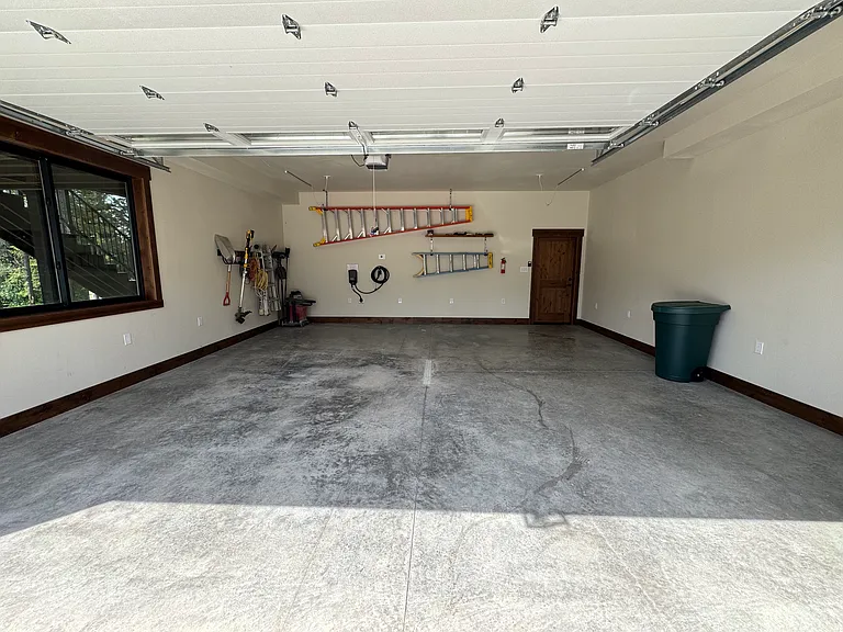 610 Central Ave — Photo 32