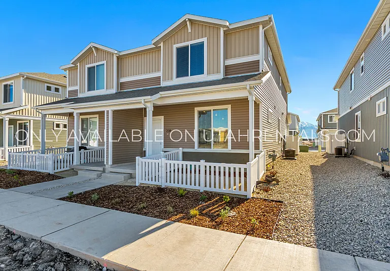 238 N Colonnade Rd — Photo 2