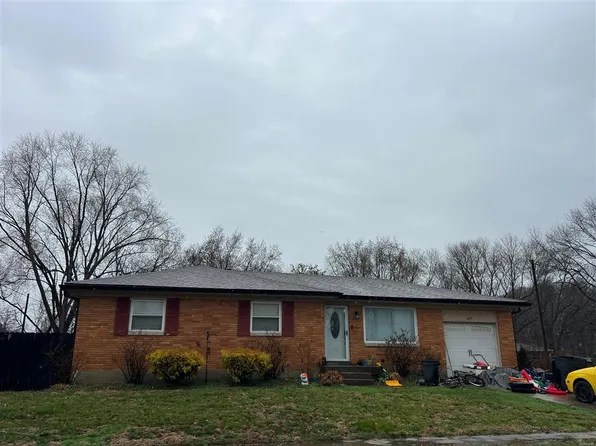 207 Greendale Dr, New Albany, IN 47150