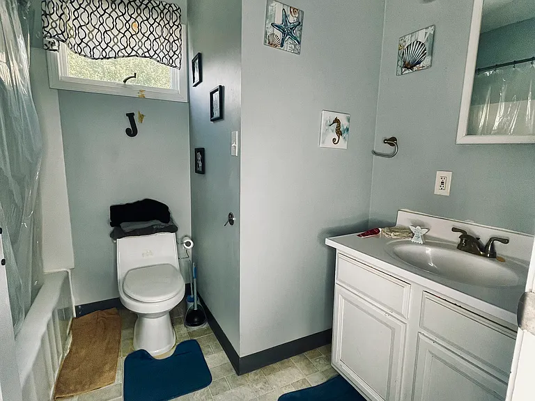 104 Kelburn St #2 — Photo 7