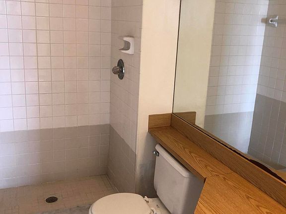 4th image of 2469 S Washington Ave APT C-411