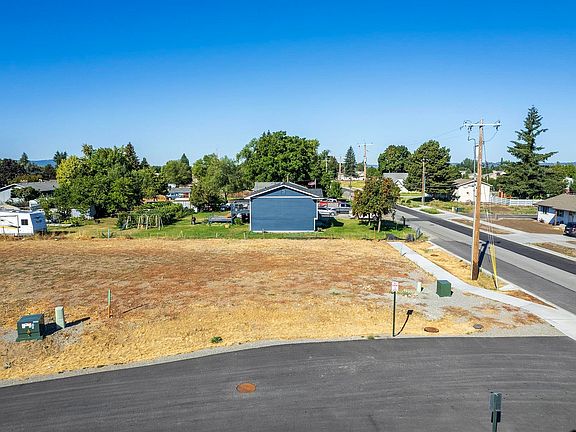 4th image of 1921 N Donwood St Lot 1