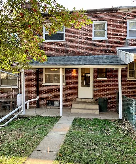 61 Wise Ave — Photo 18