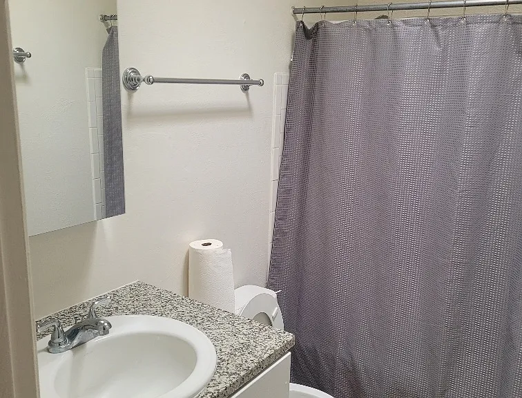 Parkview Manor Apartments — Photo 8