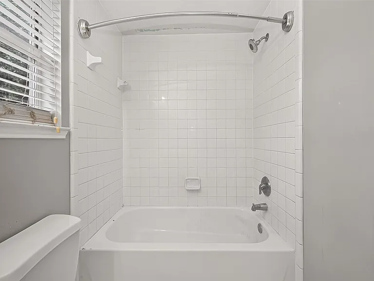 10031 Magnolia Way — Photo 29