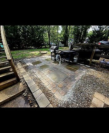 2nd image of 1398 Rainbow Dr
