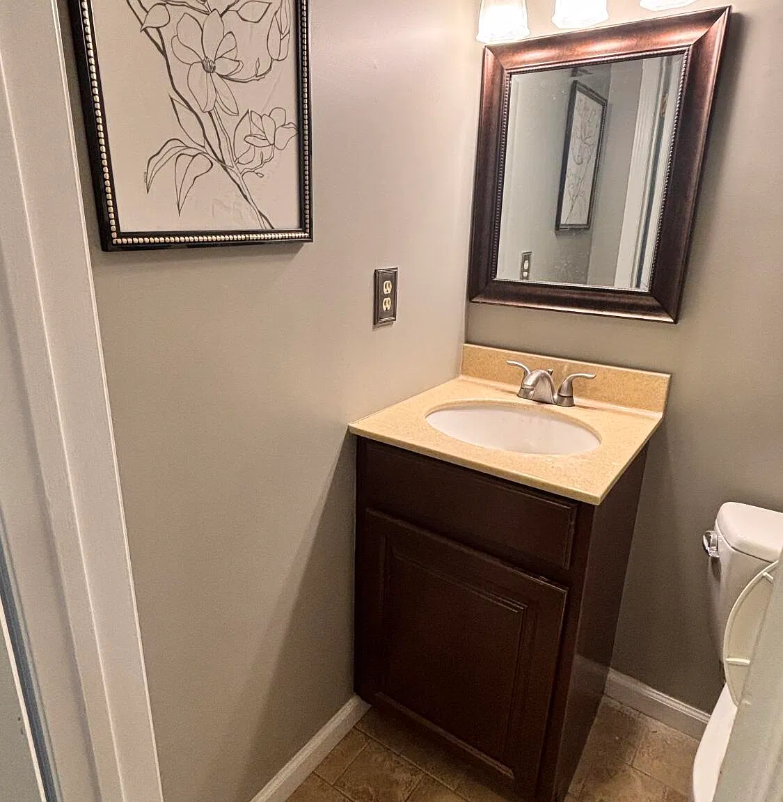 3 bed, 2.5 bath, 2009 sqft, $3,650 — Photo 4