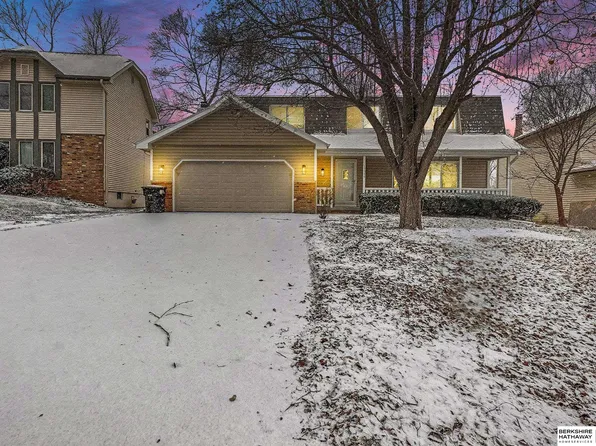 15539 Arbor St, Omaha, NE 68144