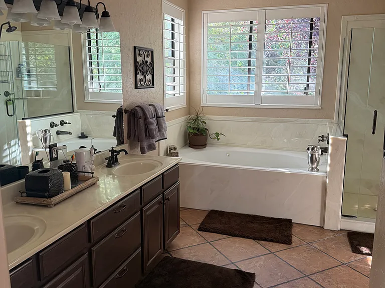 4064 Sunrise Dr — Photo 6