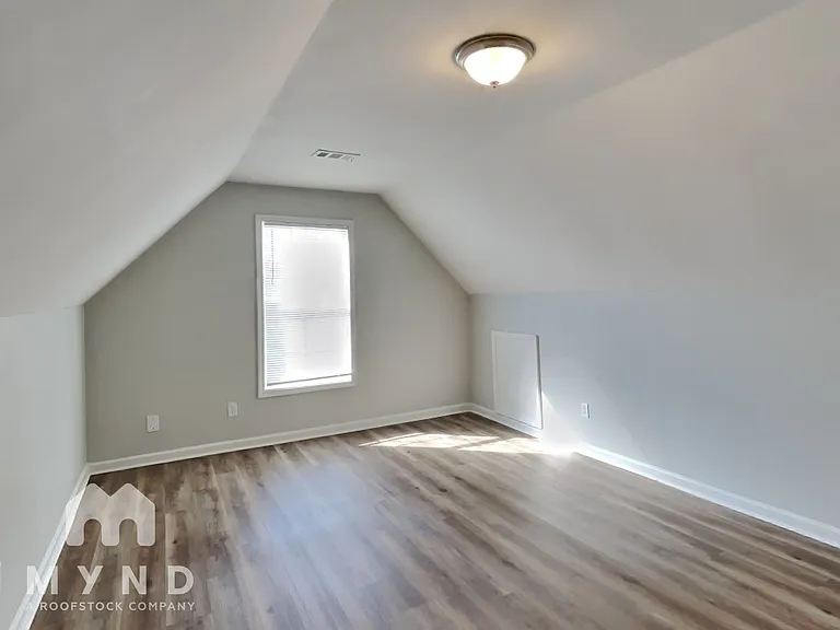 6473 Wellesley Dr — Photo 17