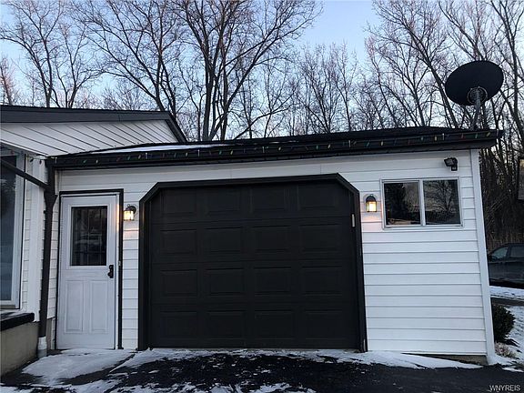 3rd image of 1407 Dangelo Dr