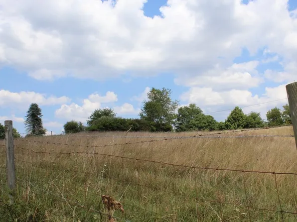 1219 Chestnut Ridge Rd, Chilhowie, VA 24319