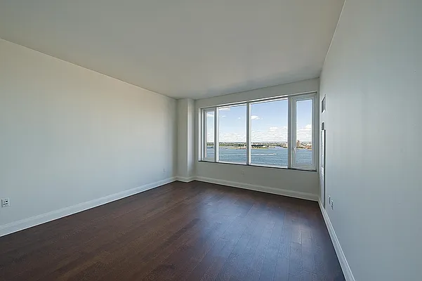 Rented by Harbor Properties International LLC | media 40