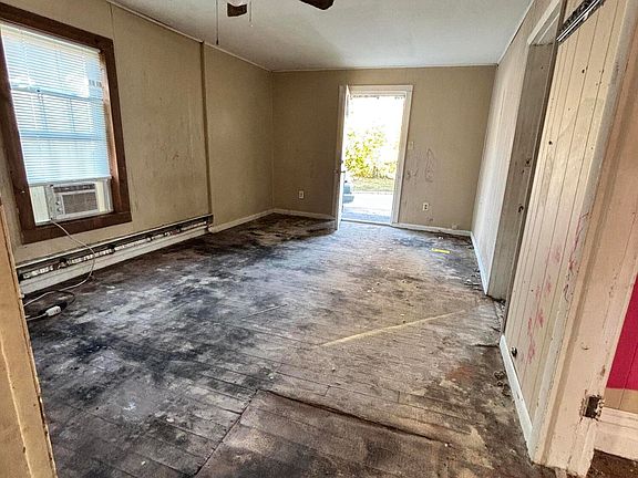 5th image of 708 Vine St