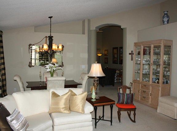 4th image of 4053 E White Aster St
