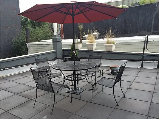 Rented by David Francis New York LLC | media 9