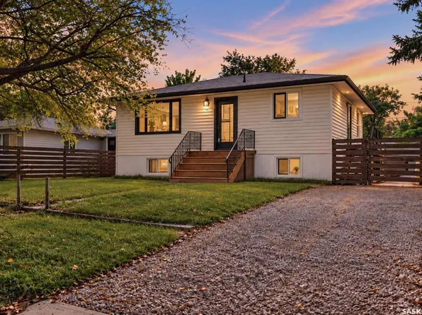 1023 Coteau STREET W, Moose Jaw, SK S6H 5G3