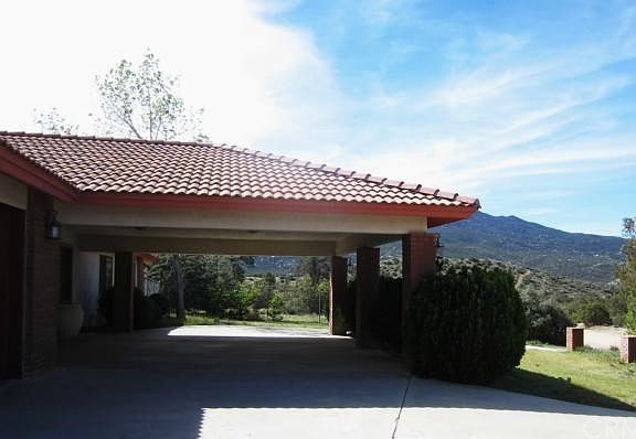 3rd image of 63300 Palm Canyon Dr