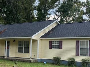 464 Barfield Rd, Cowarts, AL 36321