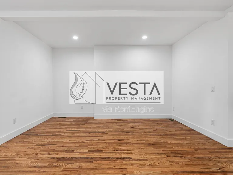 510 Deaverview Rd — Photo 6