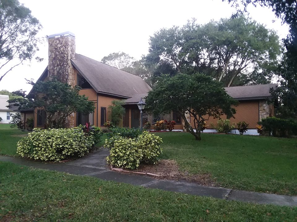 1st image of 814 Hillside Dr