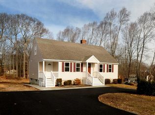 14 Branberry Dr, Westerly, RI 02891