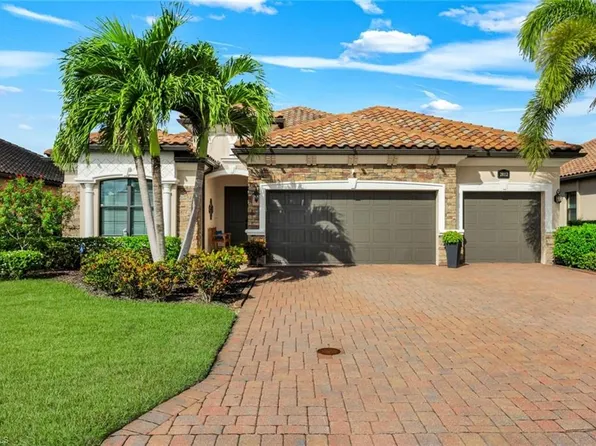 28112 Kerry CT, BONITA SPRINGS, FL 34135
