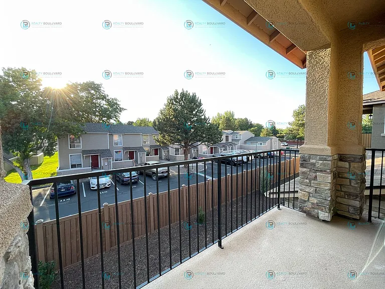 907 W End St — Photo 13