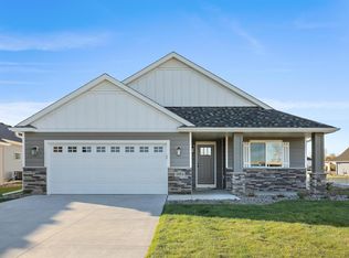 17774 Hoover St NW, Elk River, MN 55330