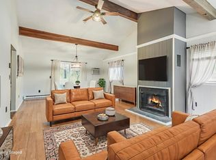 351 E Shore Trl, Sparta, NJ 07871