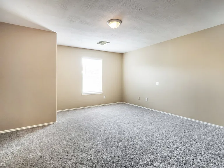 21211 Linden House Ct — Photo 11