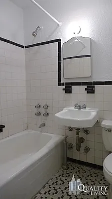 Rented by (Legacy) NY Quality Living Uptown | media 9