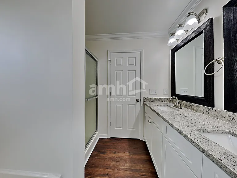 5912 Mineral Springs Ct — Photo 12