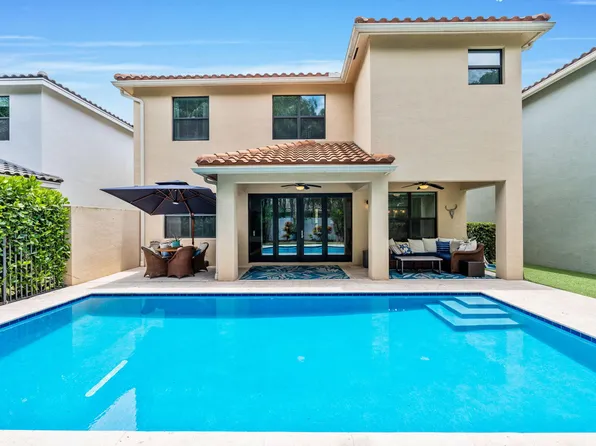 14707 Smokey Citrine Street, Delray Beach, FL 33446
