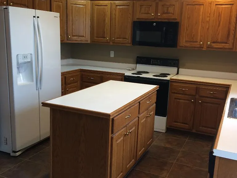 3613 Savannah Cir — Photo 7