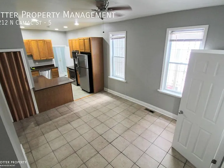 2212 N Camac St #5 — Photo 16